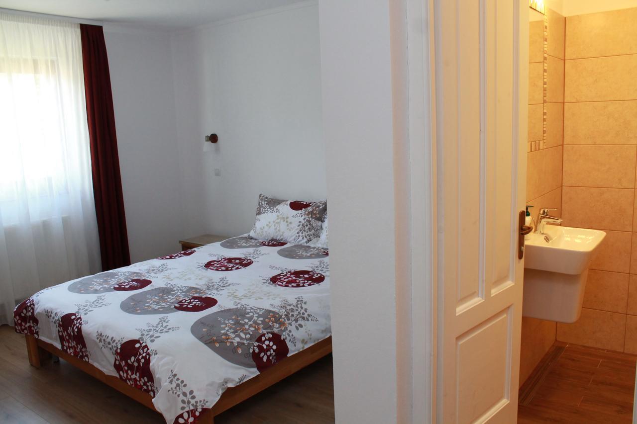 Casa Moldovan โซวาตา ภายนอก รูปภาพ