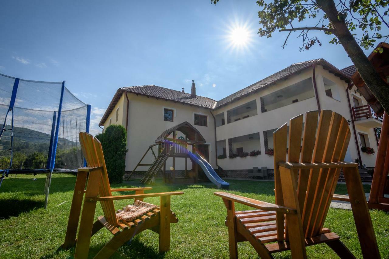 Casa Moldovan โซวาตา ภายนอก รูปภาพ