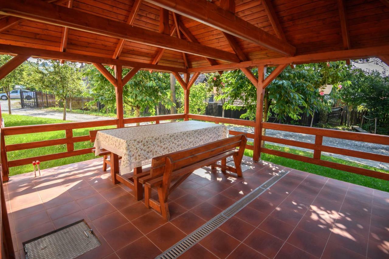 Casa Moldovan โซวาตา ภายนอก รูปภาพ