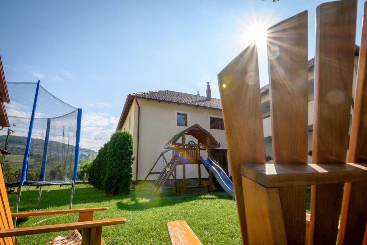 Casa Moldovan โซวาตา ภายนอก รูปภาพ
