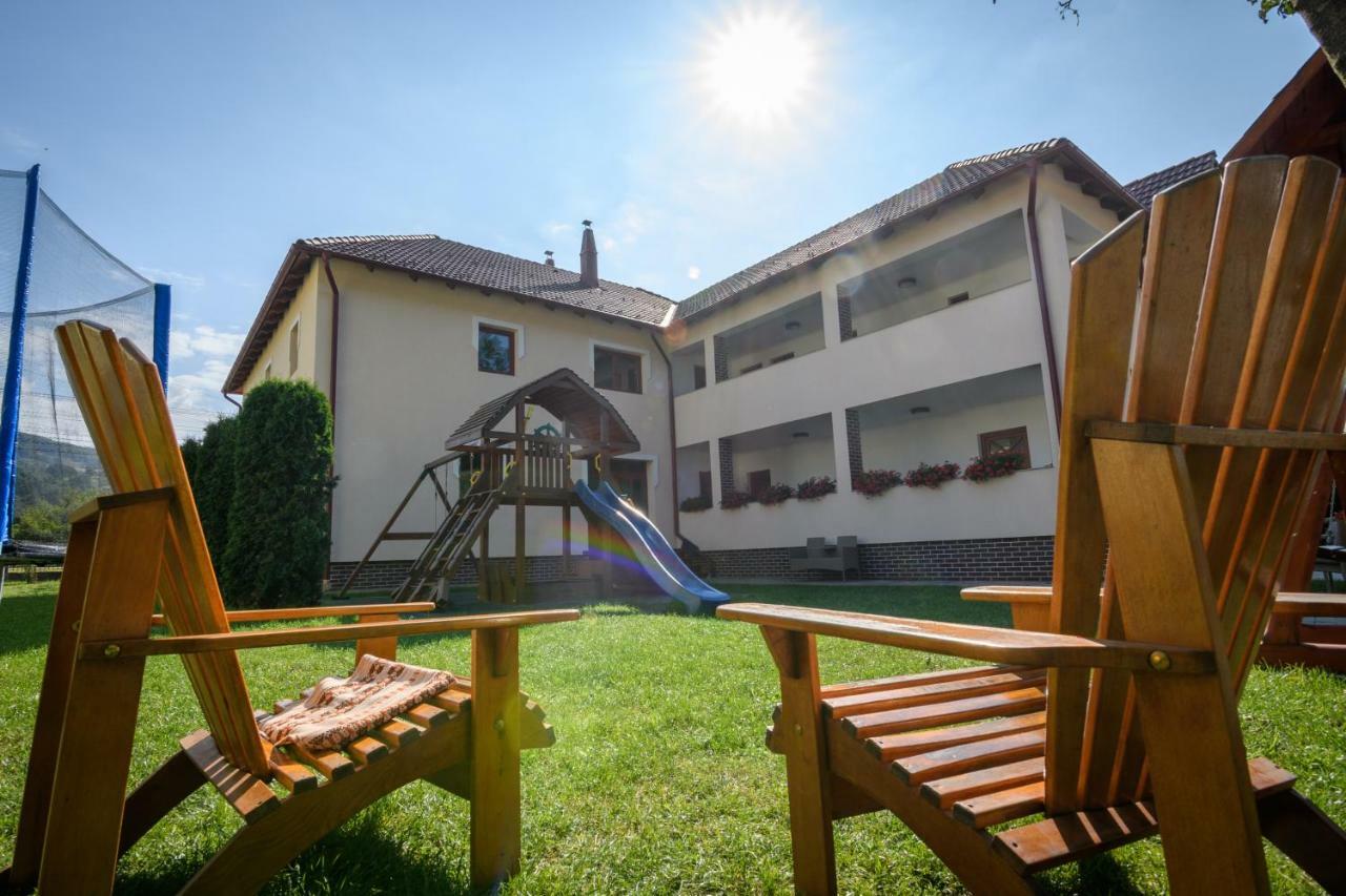 Casa Moldovan โซวาตา ภายนอก รูปภาพ