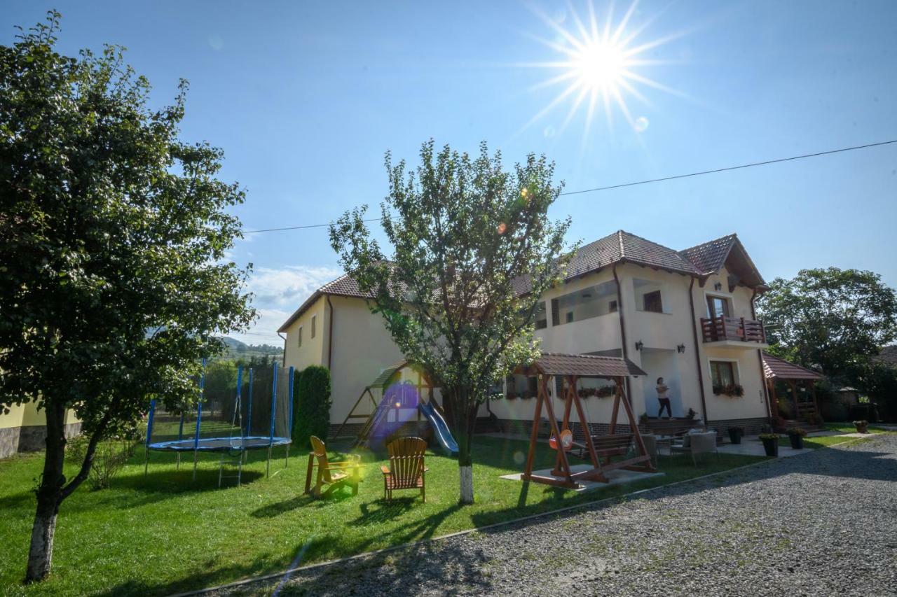 Casa Moldovan โซวาตา ภายนอก รูปภาพ