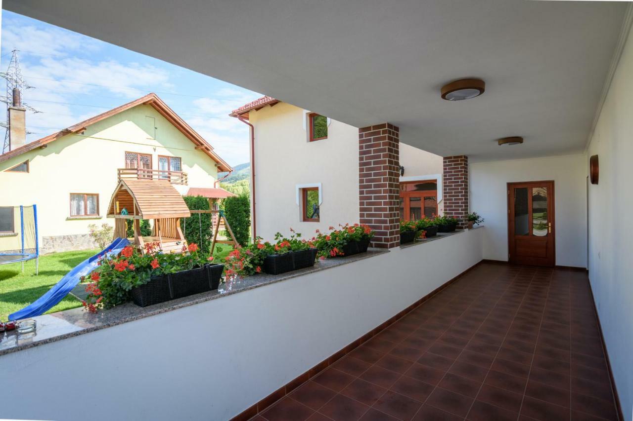 Casa Moldovan โซวาตา ภายนอก รูปภาพ